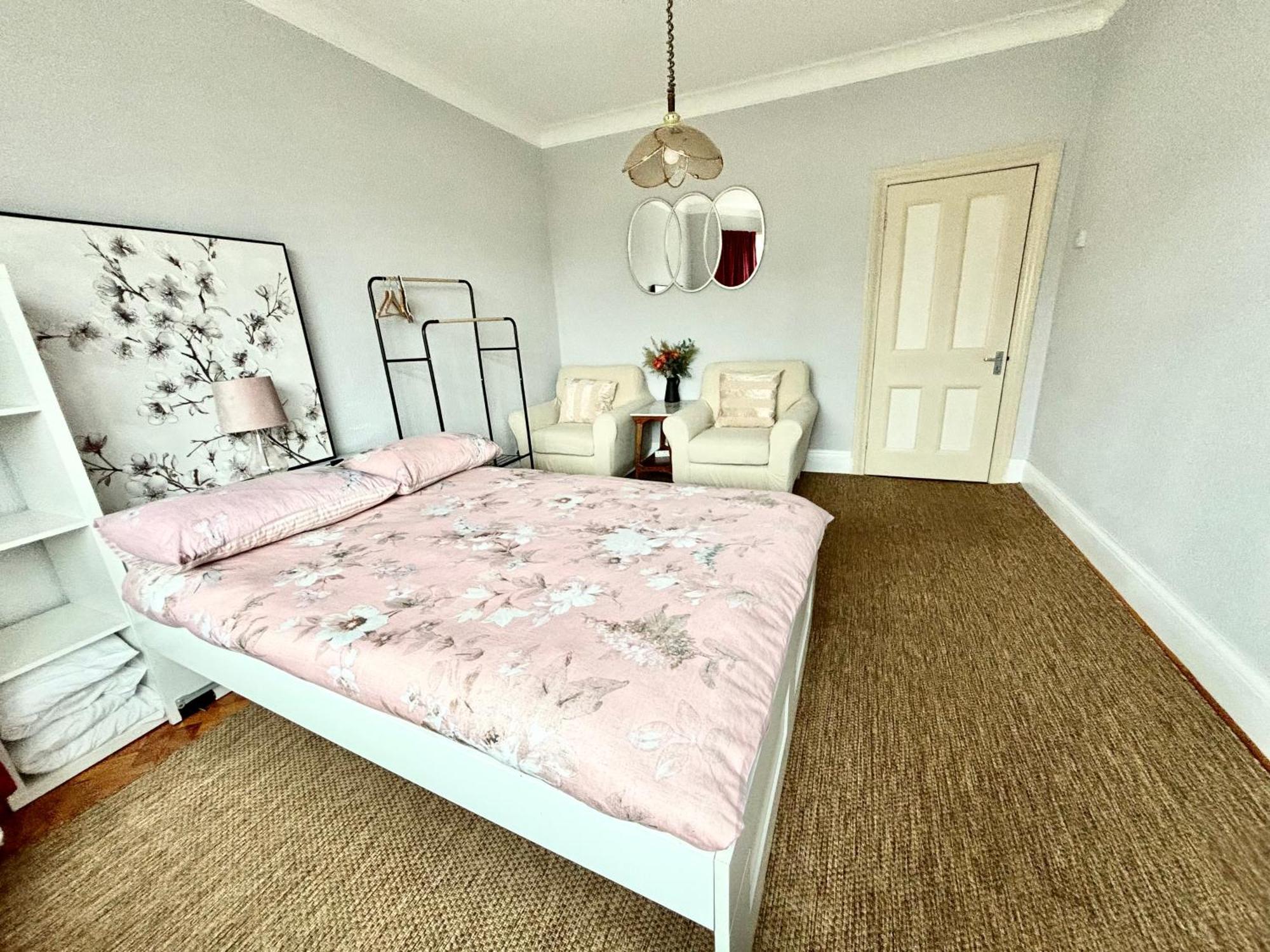 Winton House Home Stay Bournemouth Eksteriør billede
